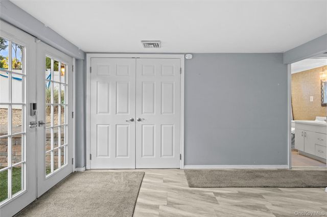 21 Via Continental, Huntington Station, NY 11746