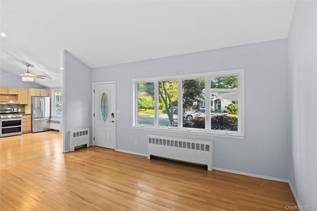 21 Via Continental, Huntington Station, NY 11746