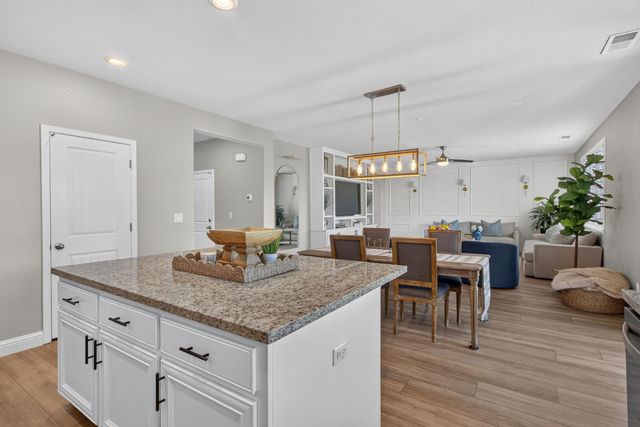 848 Stage Stop Loop, Rocklin, CA 95765