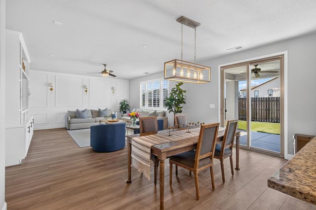 848 Stage Stop Loop, Rocklin, CA 95765