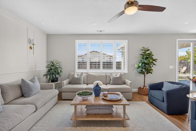 848 Stage Stop Loop, Rocklin, CA 95765