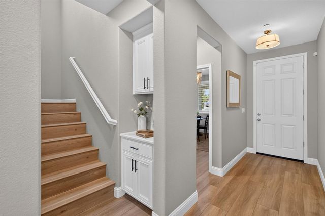 848 Stage Stop Loop, Rocklin, CA 95765