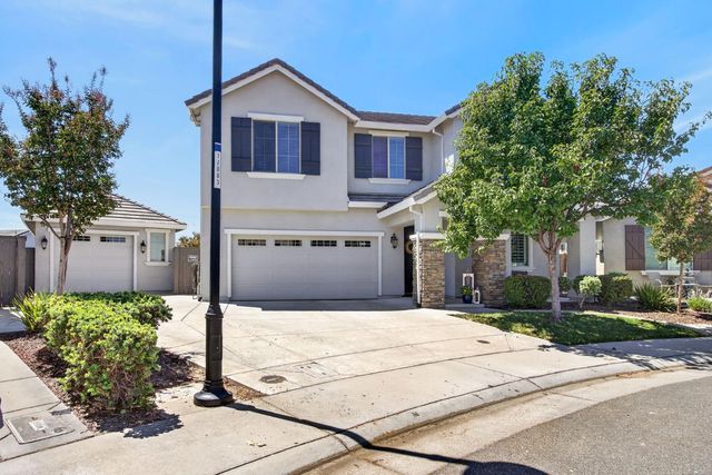 848 Stage Stop Loop, Rocklin, CA 95765