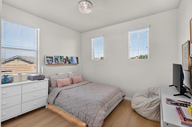 848 Stage Stop Loop, Rocklin, CA 95765