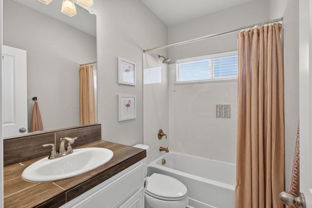848 Stage Stop Loop, Rocklin, CA 95765