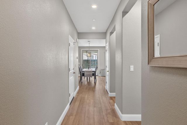 848 Stage Stop Loop, Rocklin, CA 95765