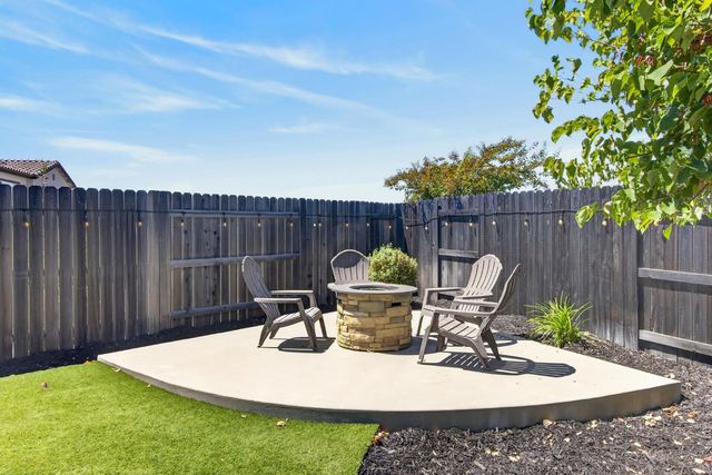 848 Stage Stop Loop, Rocklin, CA 95765