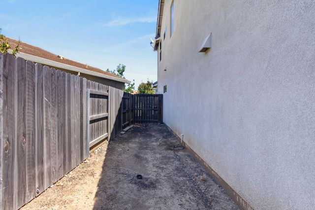 848 Stage Stop Loop, Rocklin, CA 95765