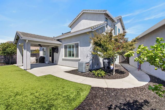 848 Stage Stop Loop, Rocklin, CA 95765