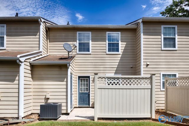 11112 Memorial Pkwy SW J3, Huntsville, AL 35803