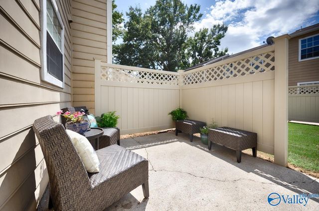 11112 Memorial Pkwy SW J3, Huntsville, AL 35803