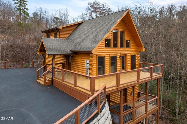 1017 Street Of Dreams Way, Gatlinburg, TN 37738