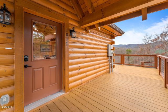 1017 Street Of Dreams Way, Gatlinburg, TN 37738