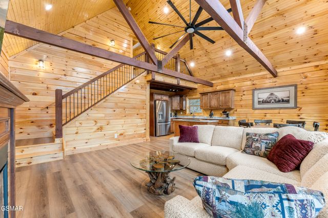 1017 Street Of Dreams Way, Gatlinburg, TN 37738