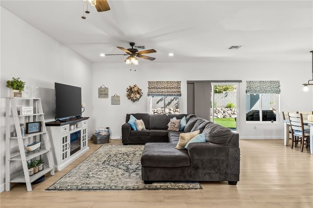 3772 Tomahawk Lane, Bullhead City, AZ 86442