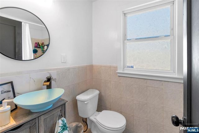 315 Pine, Teaneck, NJ 07666