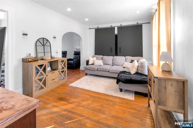 315 Pine, Teaneck, NJ 07666