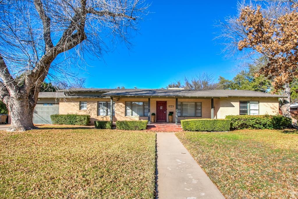 Image 1 of property listing at 2706 Jann Dr, San Angelo, TX 76904