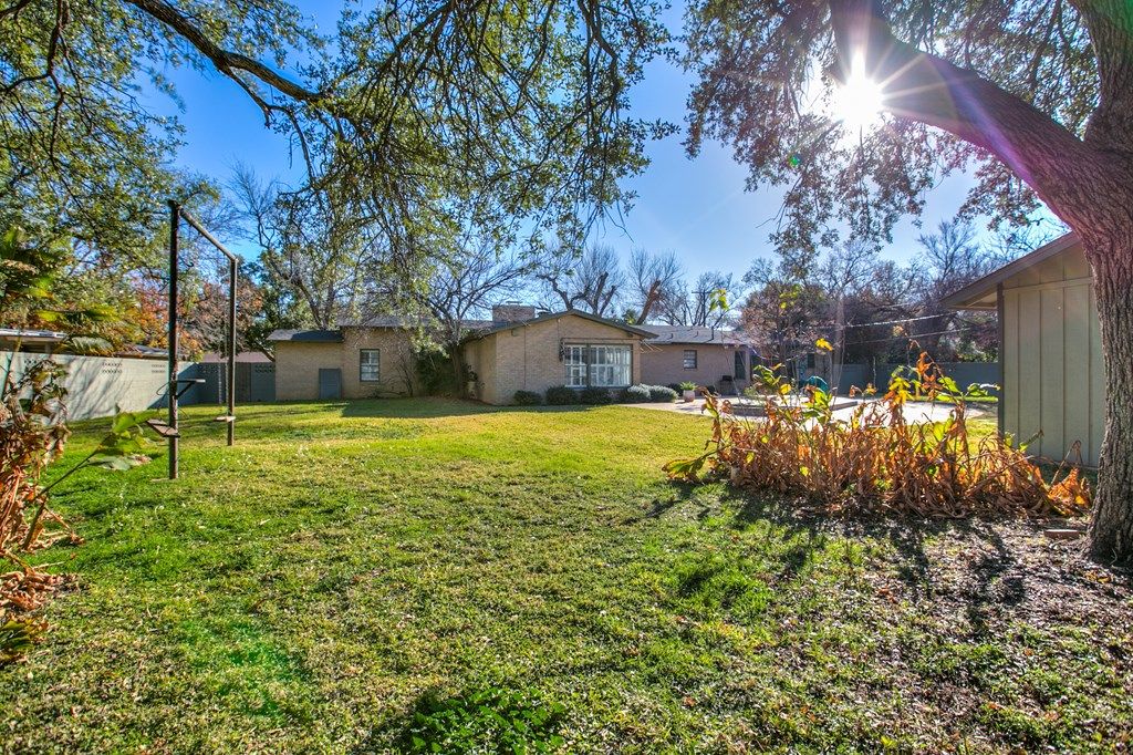 Image 31 of property listing at 2706 Jann Dr, San Angelo, TX 76904