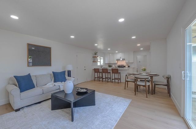 961 Loyola Drive, Salinas, CA 93901