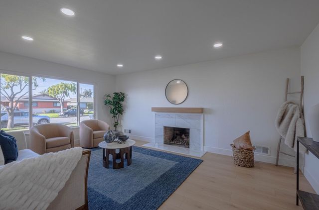 961 Loyola Drive, Salinas, CA 93901