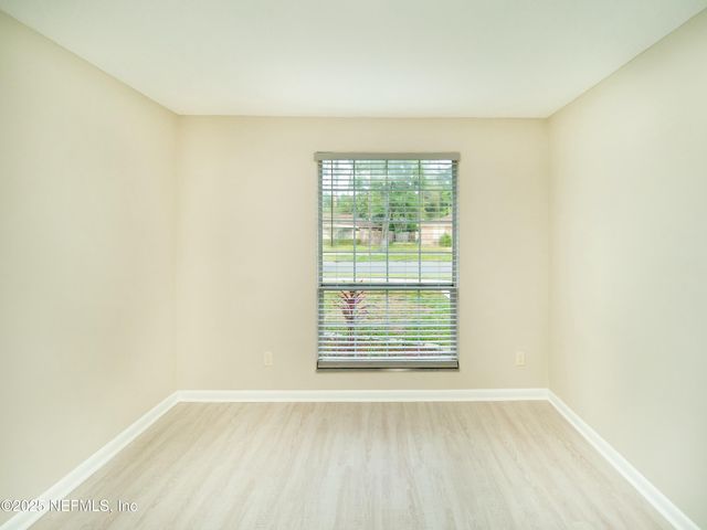 5012 LOFTY PINES Circle E, Jacksonville, FL 32210