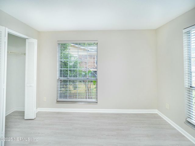 5012 LOFTY PINES Circle E, Jacksonville, FL 32210