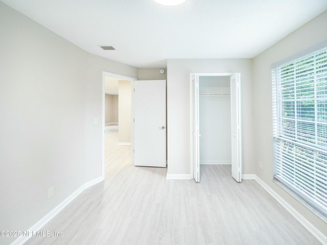 5012 LOFTY PINES Circle E, Jacksonville, FL 32210