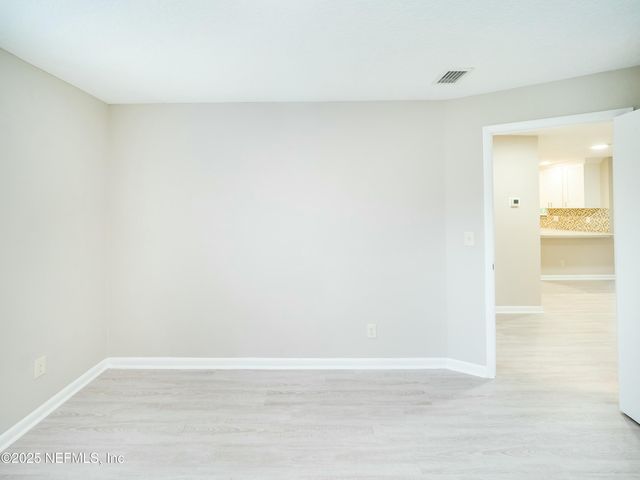 5012 LOFTY PINES Circle E, Jacksonville, FL 32210