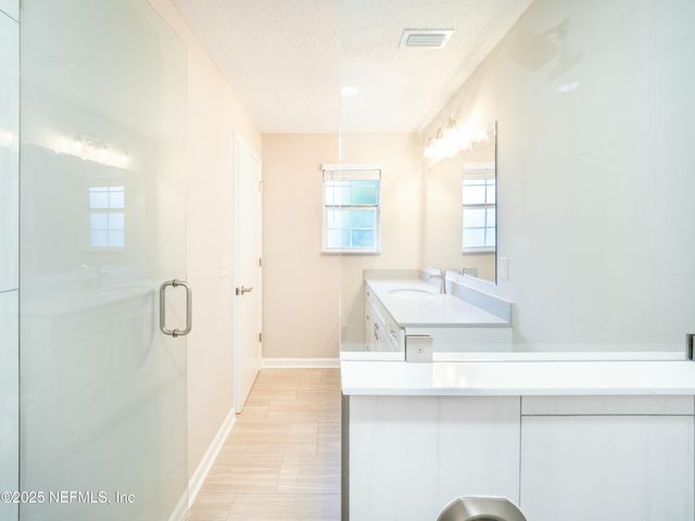 5012 LOFTY PINES Circle E, Jacksonville, FL 32210