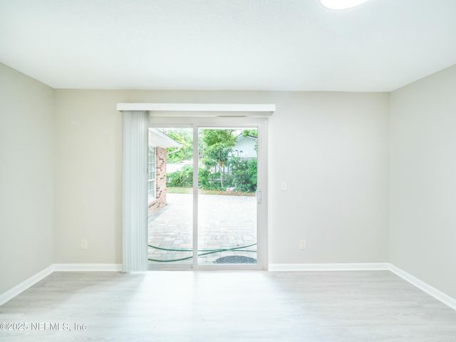 5012 LOFTY PINES Circle E, Jacksonville, FL 32210