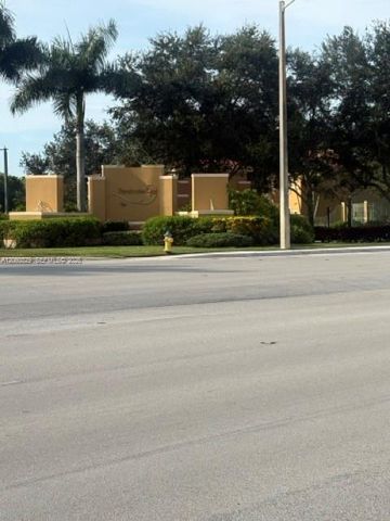 806 SW 143rd Terrace, Pembroke Pines, FL 33027