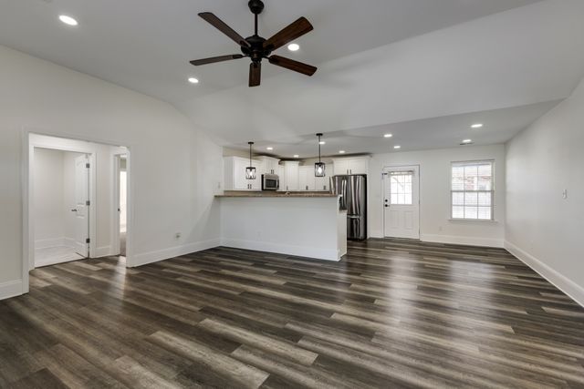 1019 Neeleys Bnd, Spring Hill, TN 37174