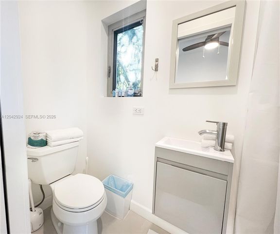 513 SW 18th Court 3, Fort Lauderdale, FL 33315