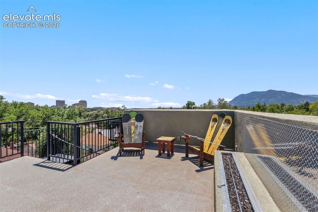 419 N Chestnut Street, Colorado Springs, CO 80905 — photo 5