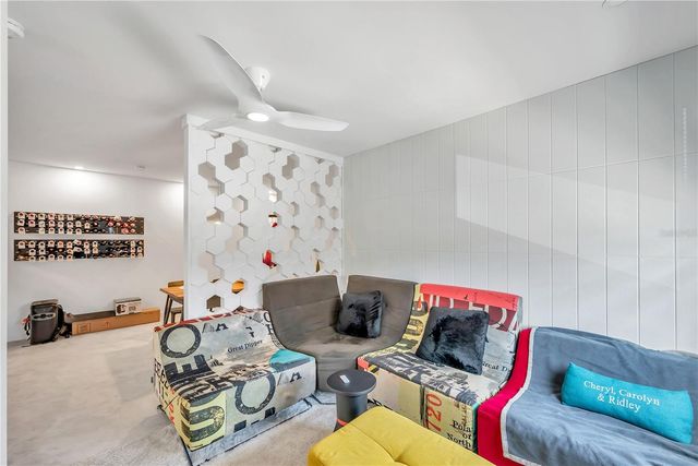 224 6TH AVENUE N 13, St Petersburg, FL 33701