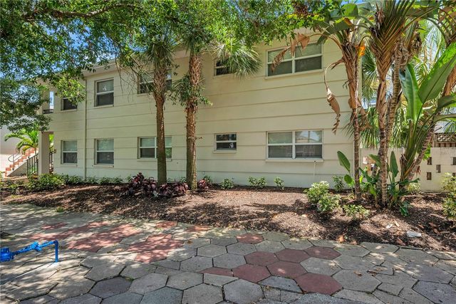 224 6TH AVENUE N 13, St Petersburg, FL 33701