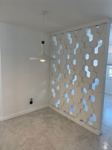 224 6TH AVENUE N 13, St Petersburg, FL 33701