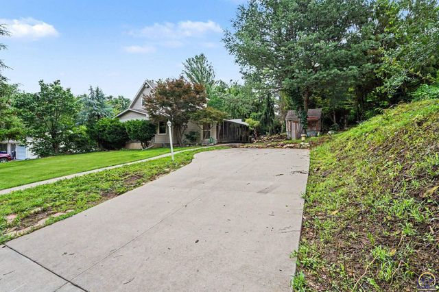 2508 SW Fillmore ST, Topeka, KS 66611