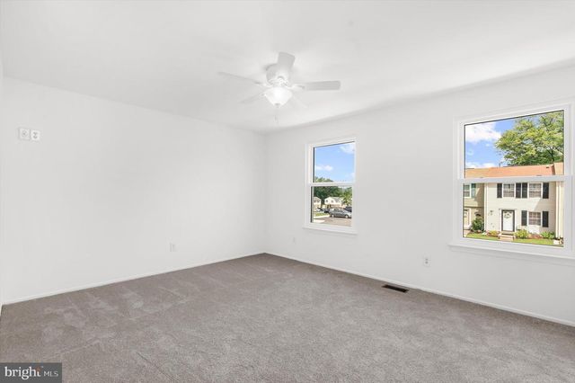 6410 LACROSSE LN NE, Glen Burnie, MD 21061