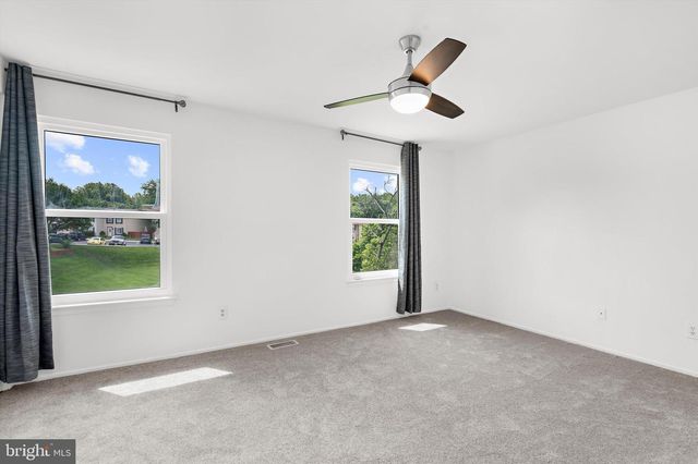 6410 LACROSSE LN NE, Glen Burnie, MD 21061