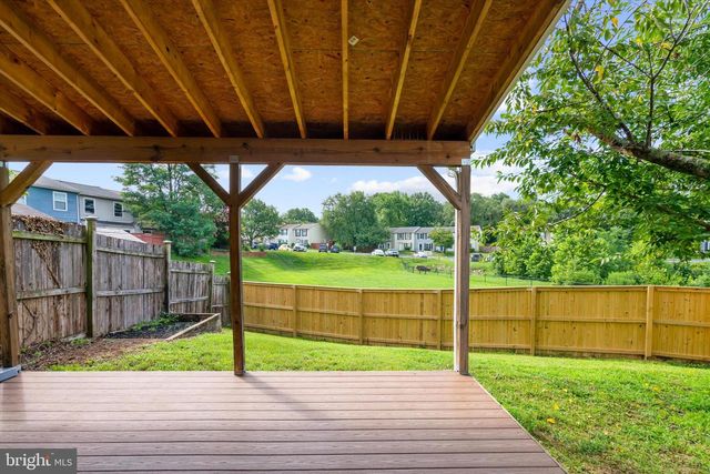 6410 LACROSSE LN NE, Glen Burnie, MD 21061