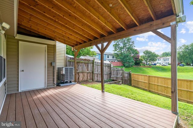 6410 LACROSSE LN NE, Glen Burnie, MD 21061