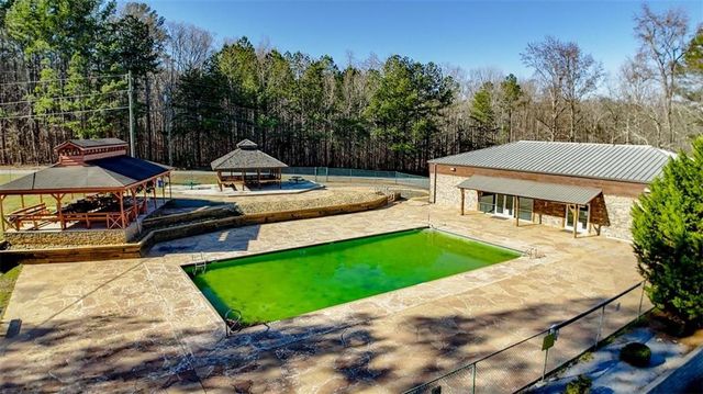 172 Hunter Drive, Talking Rock, GA 30175