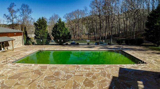 172 Hunter Drive, Talking Rock, GA 30175
