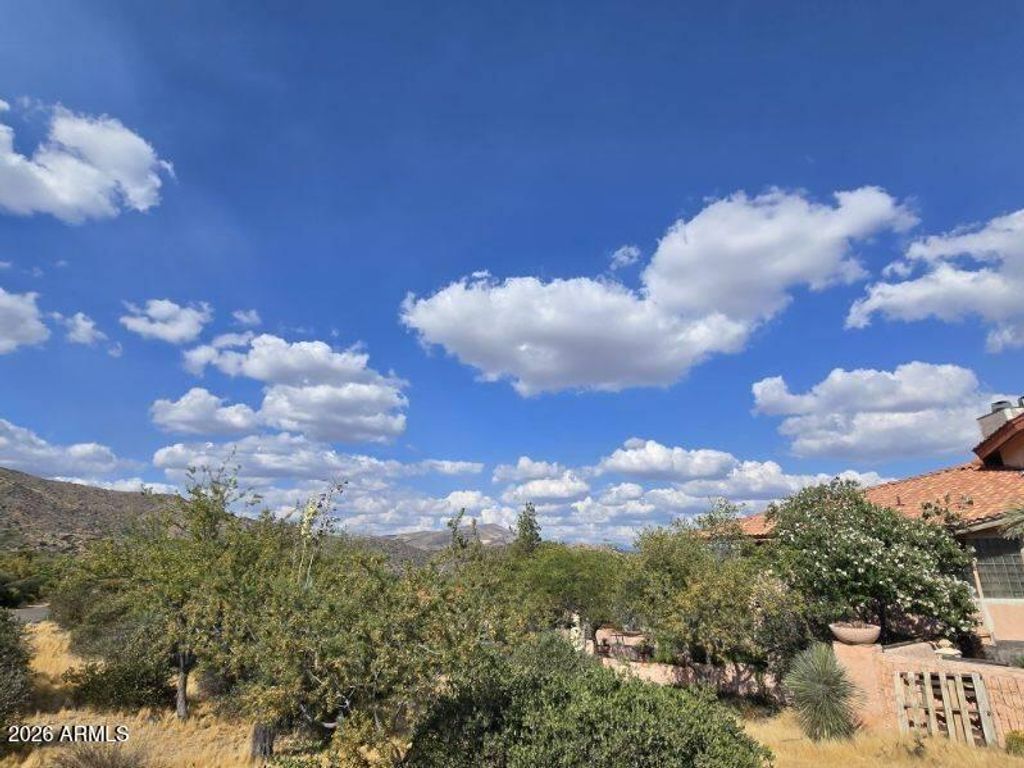 Image 4 of property listing at 43001 N HO HO KAM Road, Cave Creek, AZ 85331