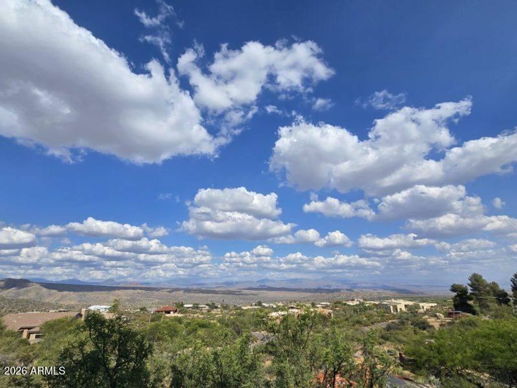 Image 5 of property listing at 43001 N HO HO KAM Road, Cave Creek, AZ 85331