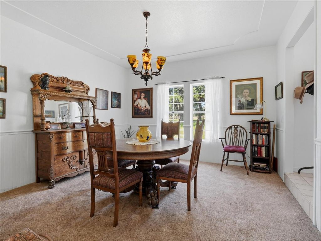 Image 16 of property listing at 50655 Barcus Circle, Coarsegold, CA 93614