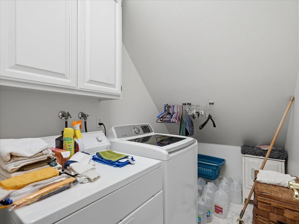 Image 30 of property listing at 50655 Barcus Circle, Coarsegold, CA 93614
