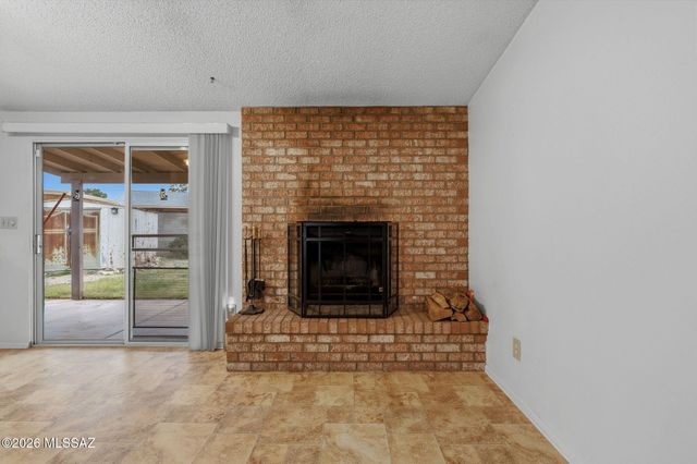 2611 W Vereda De La Manana, Tucson, AZ 85746